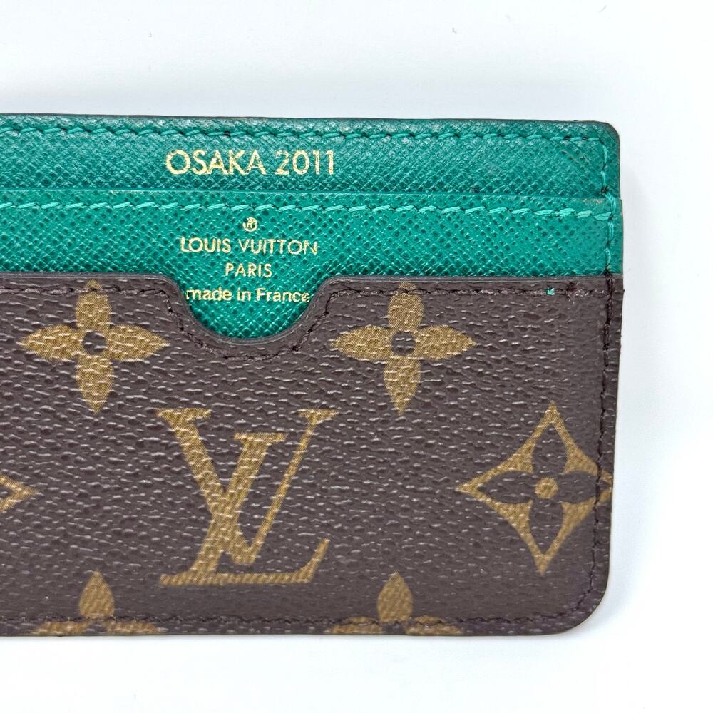 Louis Vuitton Osaka Cardholder Wallet - Picture 12 of 12